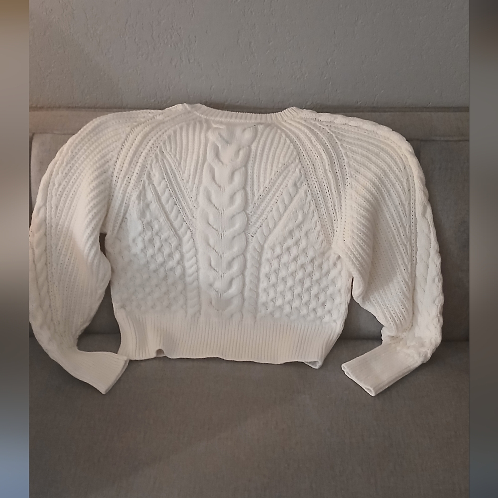 Elegant White Cable Knit Sweater